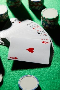 Live dealer blackjack table with multi-camera feed displayed in gambar Quick Bet